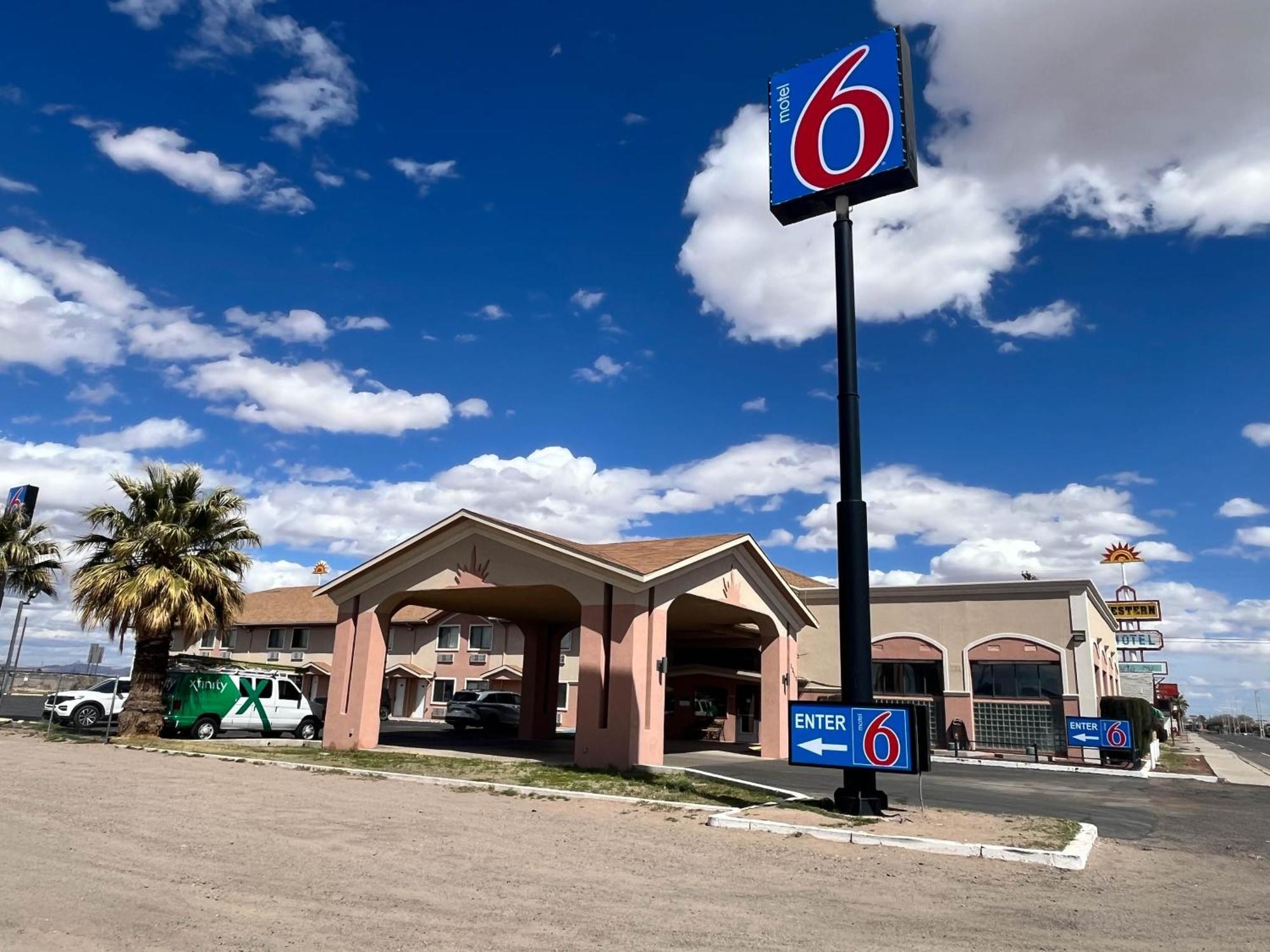 Motel 6 Deming, Nm Екстериор снимка